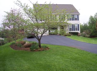 9457 Weeping Willow Dr, Manassas, VA 20110