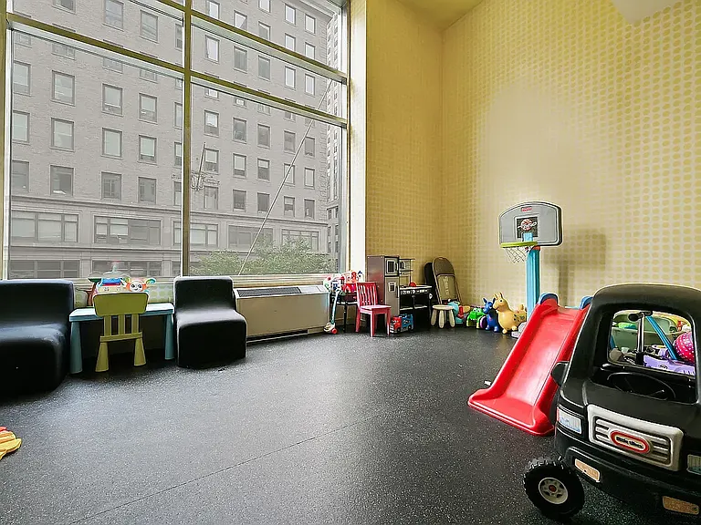 325 5th Ave #41D — Photo 14