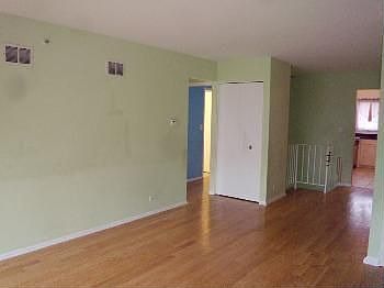 3rd image of 4110 Cove Ln #1A