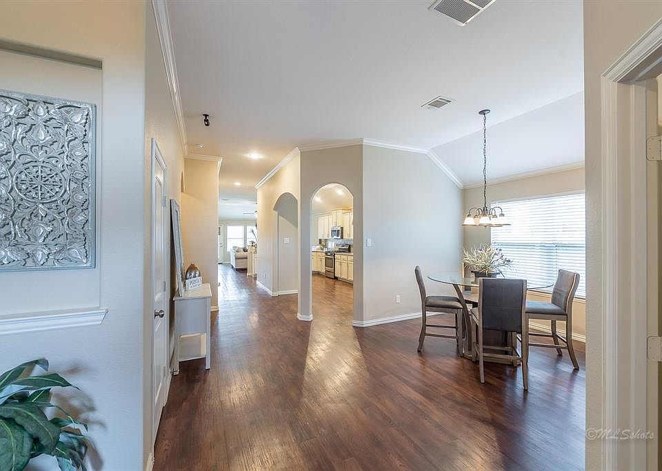 1st image of 2023 Bluff Hollow Ln