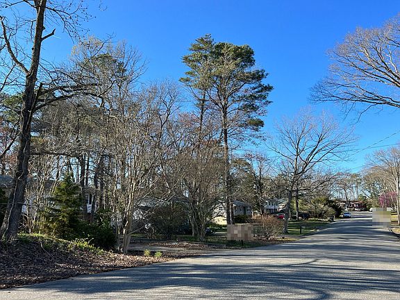 5th image of 21481 Lynn Dr