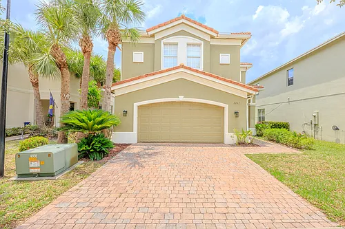 2267 NW Padova St Photo 1