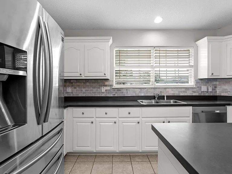 2081 Seagrape Dr — Photo 21