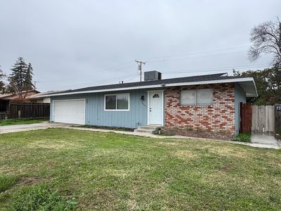 1600 W Robin Dr, Visalia, CA, 93291