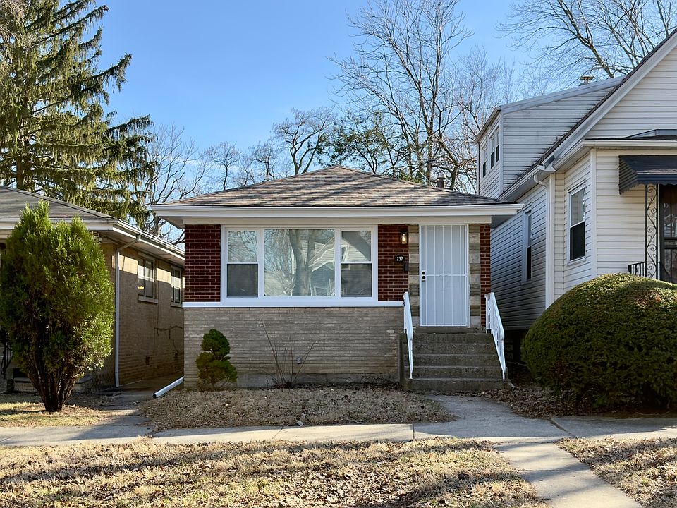 1st image of 237 W 117th St