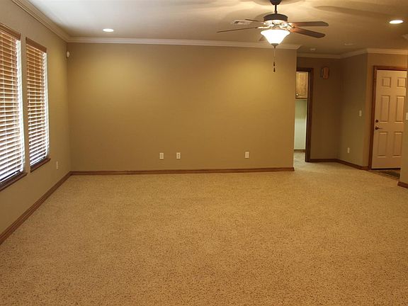4th image of 1809 Centennial Ct