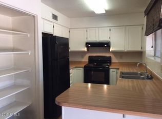 4809 W Gelding Dr, Glendale, AZ 85306