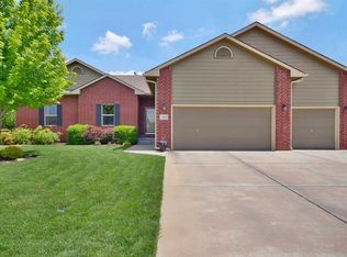1426 S Ravenwood St, Derby, KS 67037