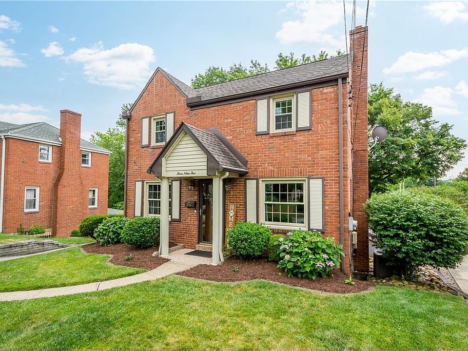 1st image of 395 Woodcliff Cir