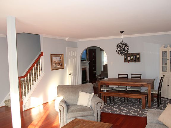 4th image of 7425 Chummley Ct