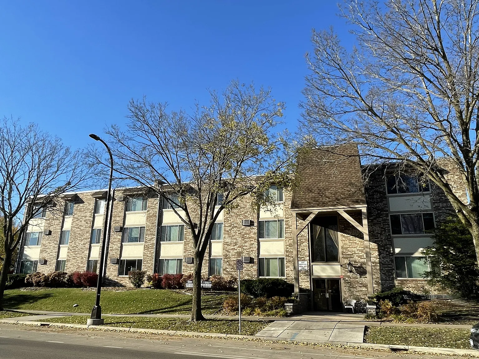 The Falls Apartments — Photo 2