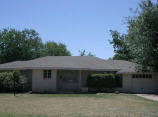 1906 NW Dearborn Ave, Lawton, OK 73507
