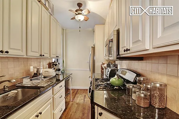Sold by Citi Habitats | media 3