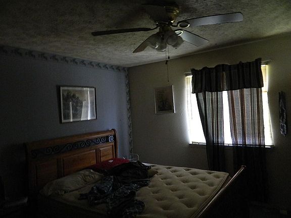 3rd image of 12202 Joan Of Arc St