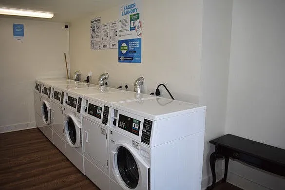 Laundry Center