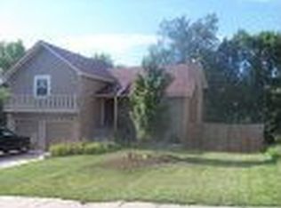7304 E 122nd St, Grandview, MO 64030
