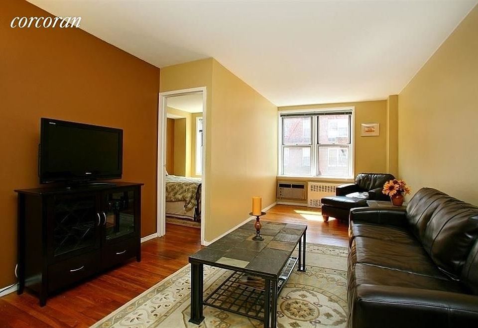 1st image of 22 W 14th St #3FS