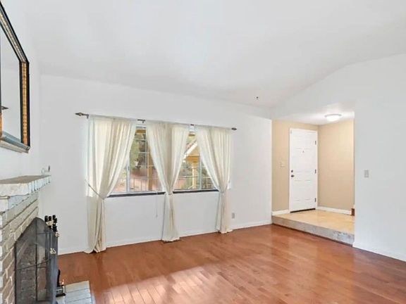4th image of 5421 Valley View Rd