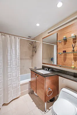Rented by SERHANT. | media 4