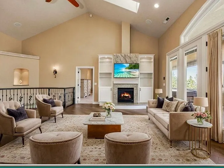 107 Monterey Dr — Photo 5