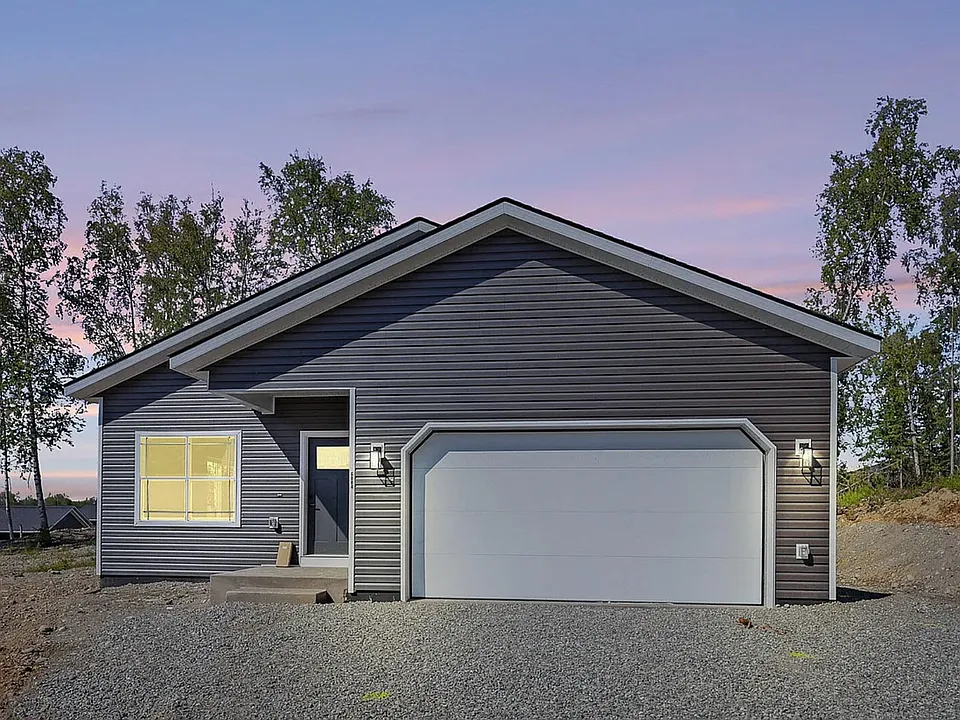 6884 W Tadpole Cir
