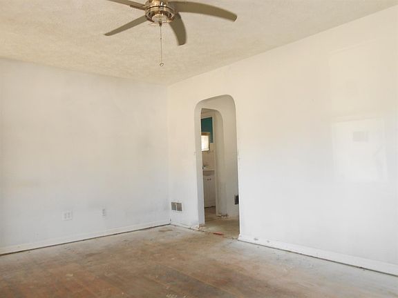 4th image of 1514 Eaton Ave