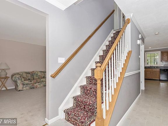 4th image of 801 Woodland Ave