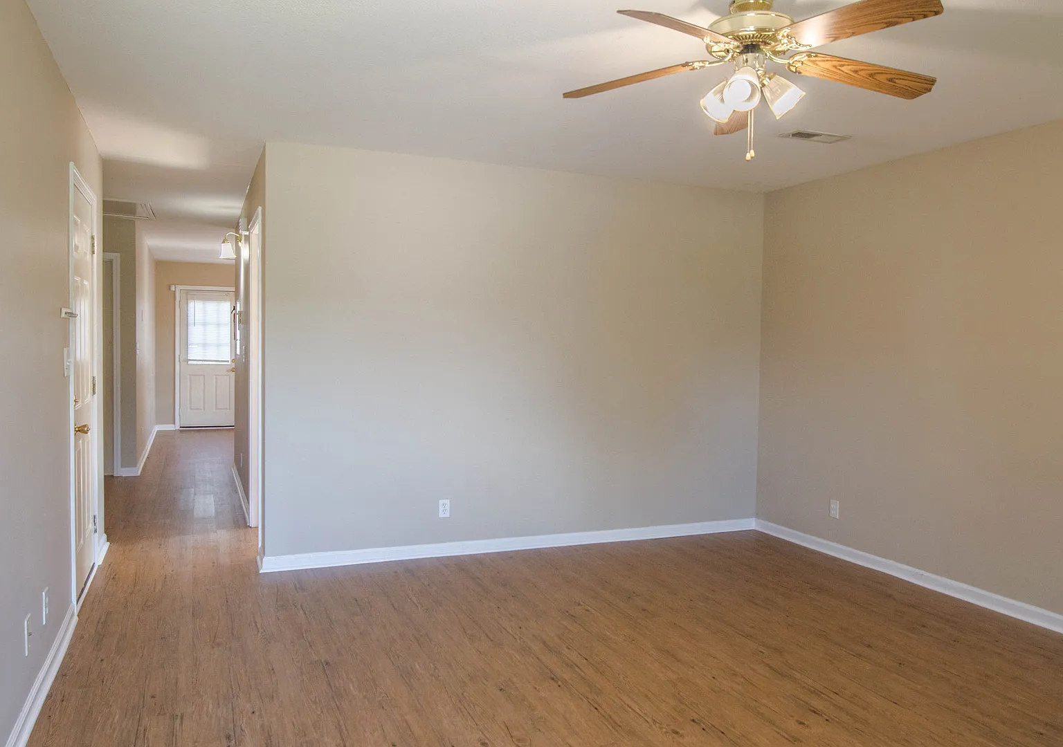 293 Executive Avenue — Photo 3