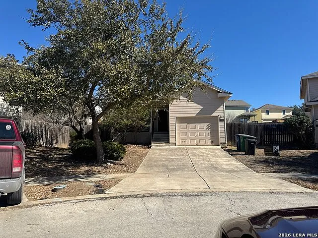 3 bed, 2.0 bath, 1300 sqft, $1,500 — Photo 2