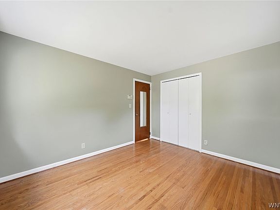 4th image of 103 Colony Ct