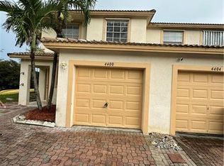 4400 Crystal Lake Dr, Pompano Beach, FL 33064
