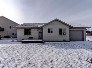 5411 Savannah St, Rapid City, SD 57703