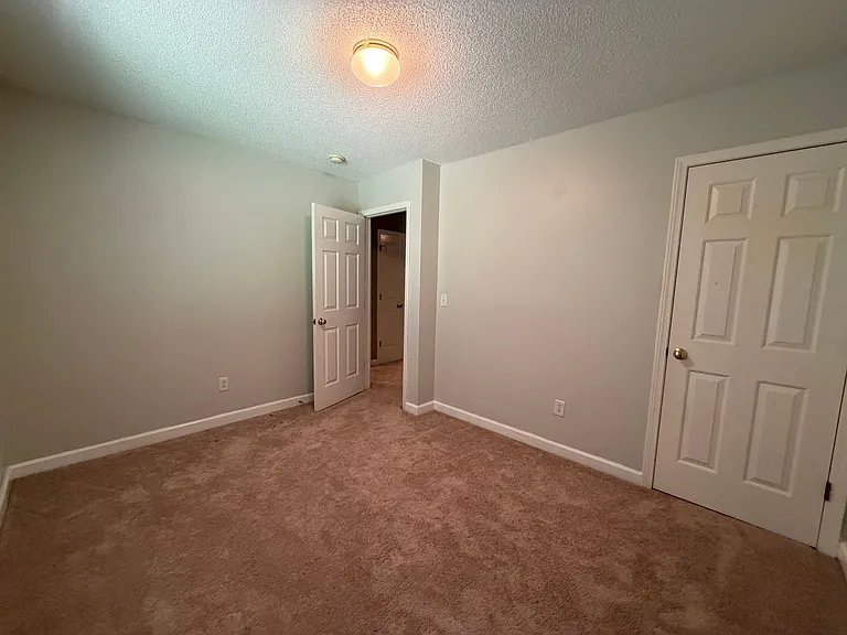 2236 Mancke Dr — Photo 14
