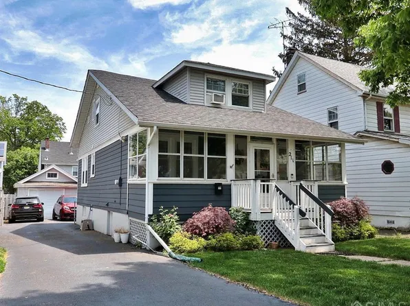 211 Floral St, Roselle, NJ 07203