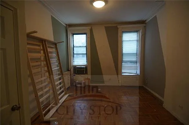 Rented by City Stop Realty | media 10