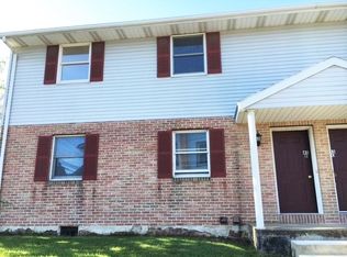 43 Mechanic St, Reinholds, PA 17569