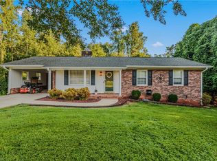 217 Quail Trl, Mount Airy, NC 27030