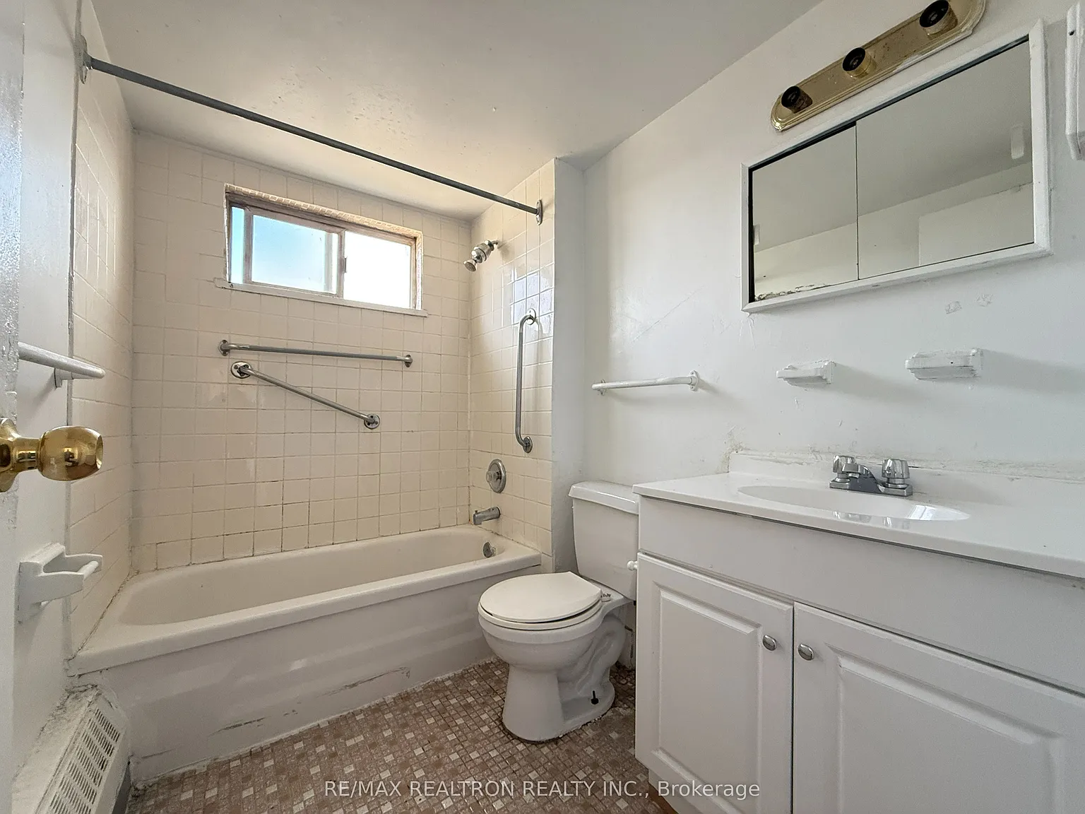 2 bed, $1,995 — Photo 2