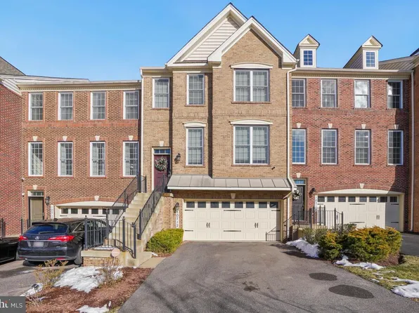 10712 Flying Change Ct, Upper Marlboro, MD 20772