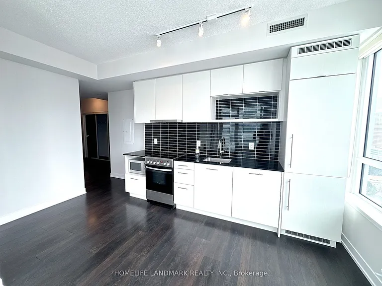 365 Church St #3003 — Photo 6