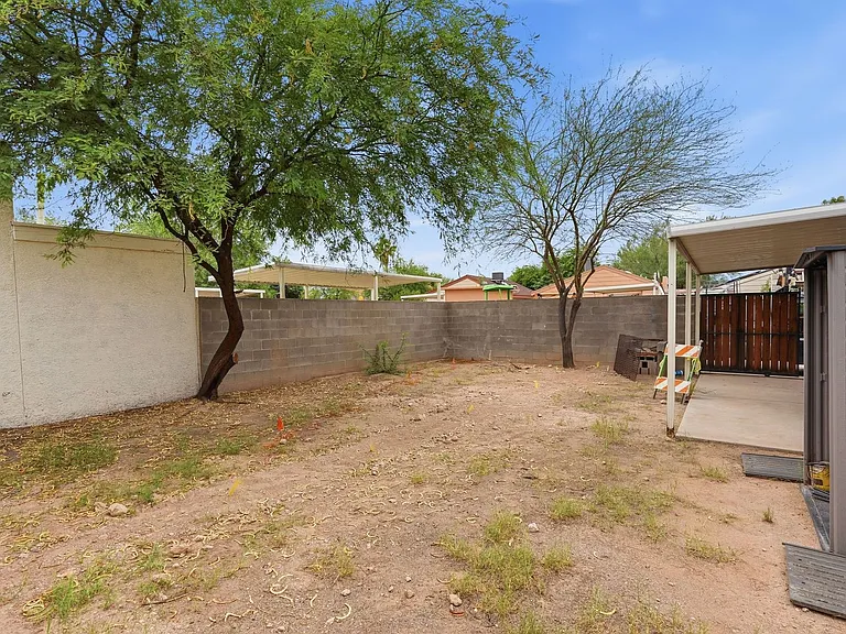 213 W Virginia St — Photo 23