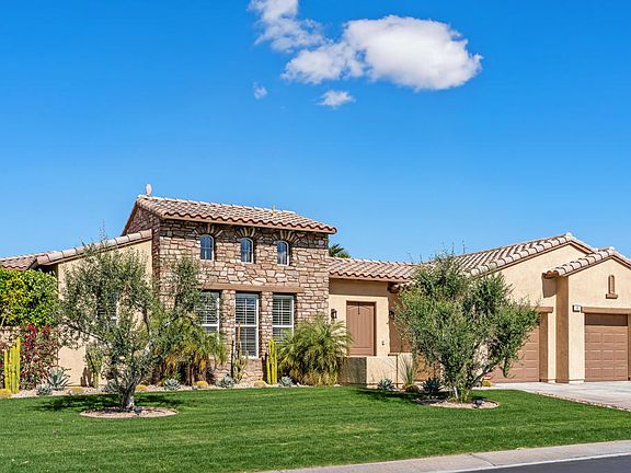 3rd image of 4 Via Santo Tomas