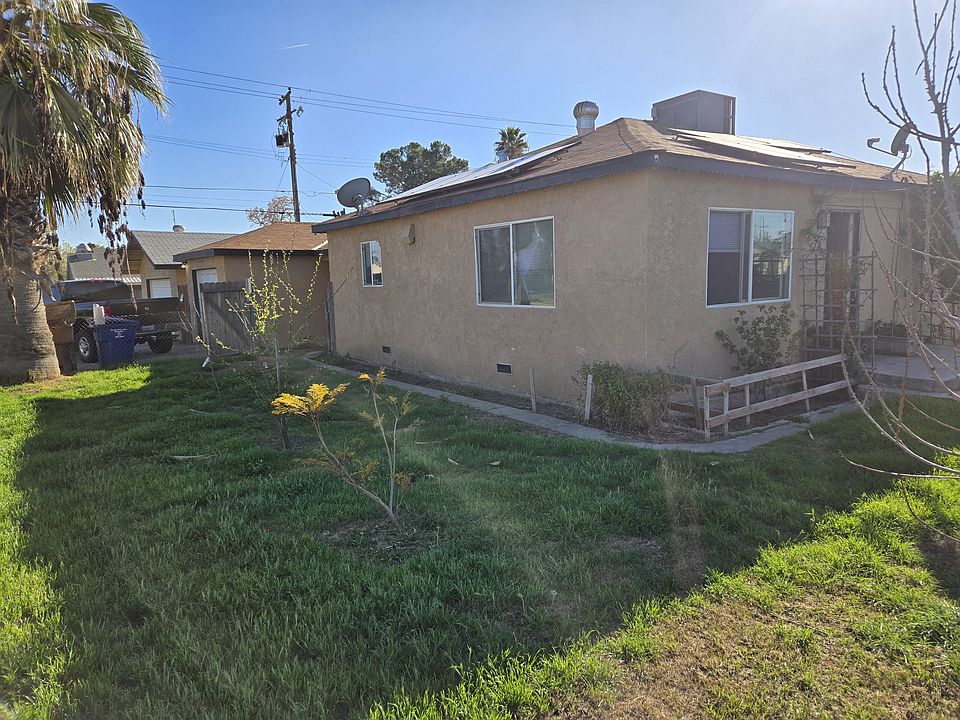 2nd image of 1301 Woodrow Ave #1