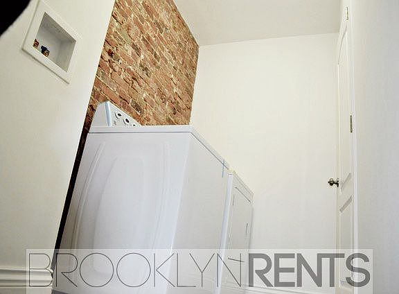 3rd image of 507 Throop Ave APT 2