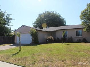 10494 Ambassador Dr, Rancho Cordova, CA 95670