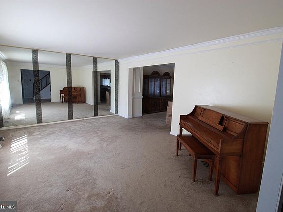 2nd image of 83 Boothby Dr