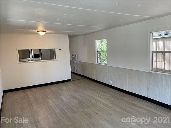 4th image of 1191 Rosehill Dr