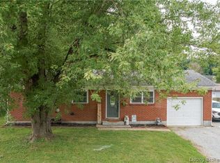 318 Vest Rd, Henryville, IN 47126