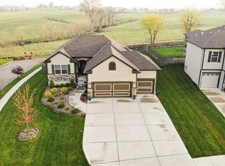 1602 NE 124th Ter, Kansas City, MO 64165