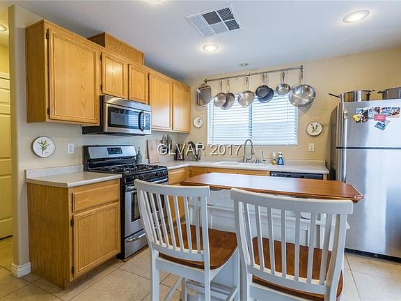 2nd image of 680 Columbia Pike Ave